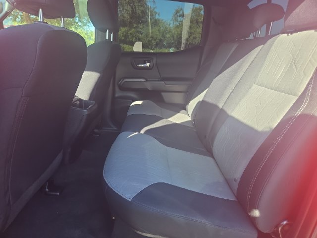 Used 2021 Toyota Tacoma TRD Off-Road w/ Technology Package RWD image 20