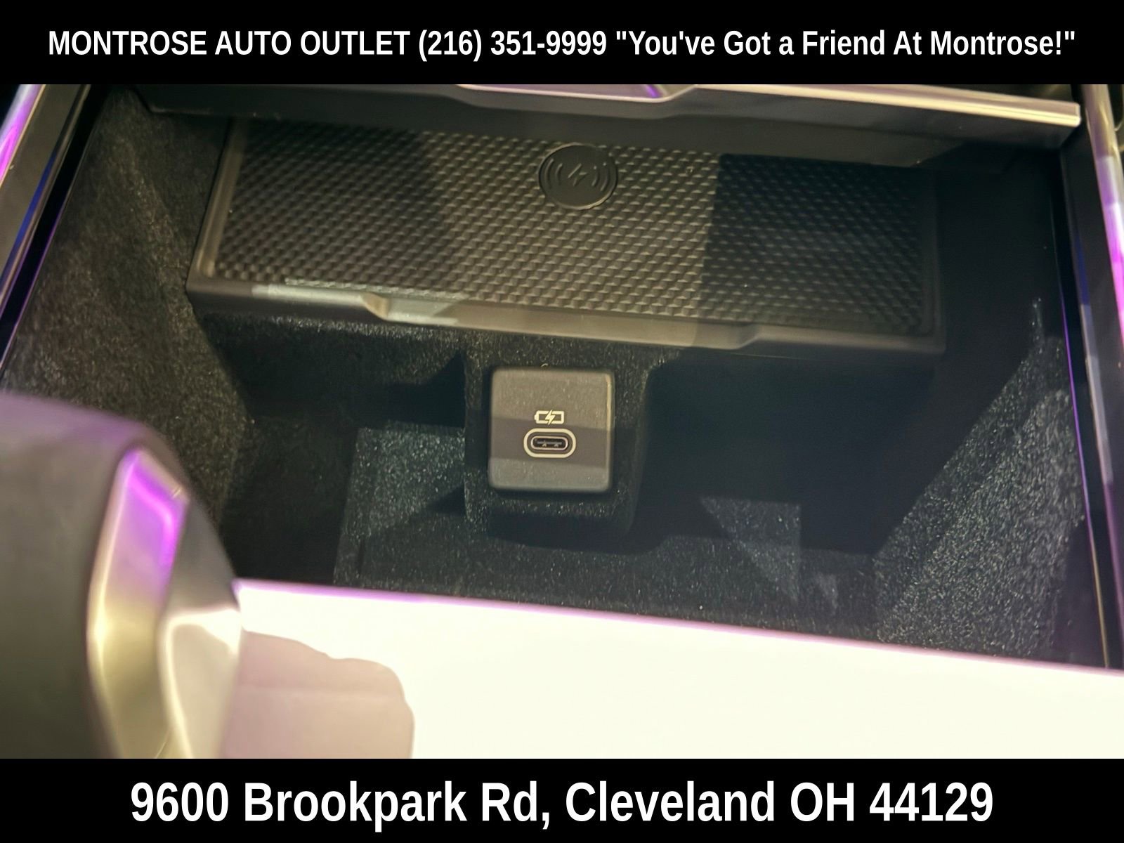 New 2025 Land Rover Range Rover SE image 24