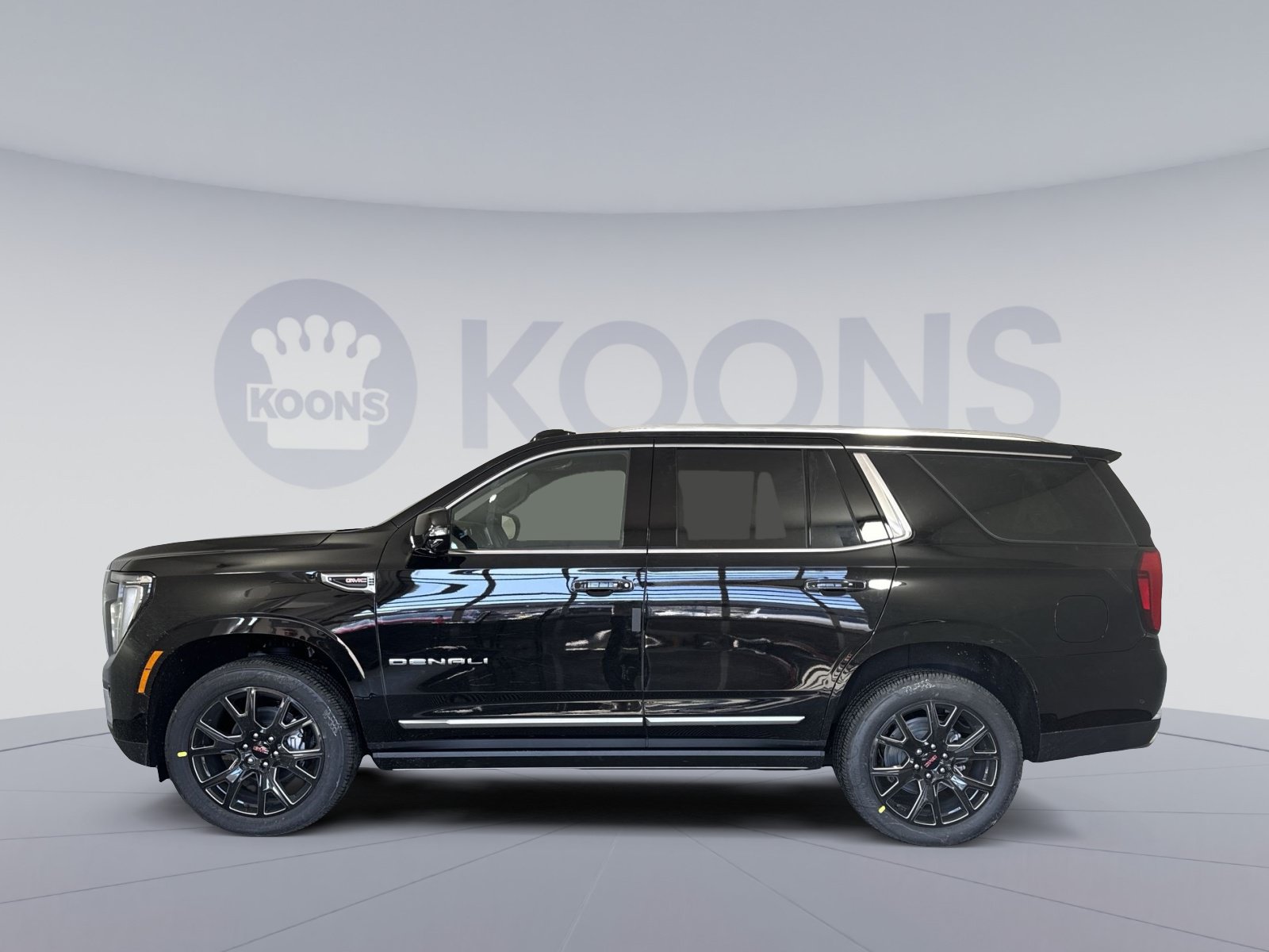New 2026 GMC Yukon Denali w/ Sun & Power Step Package AWD/4WD image 2