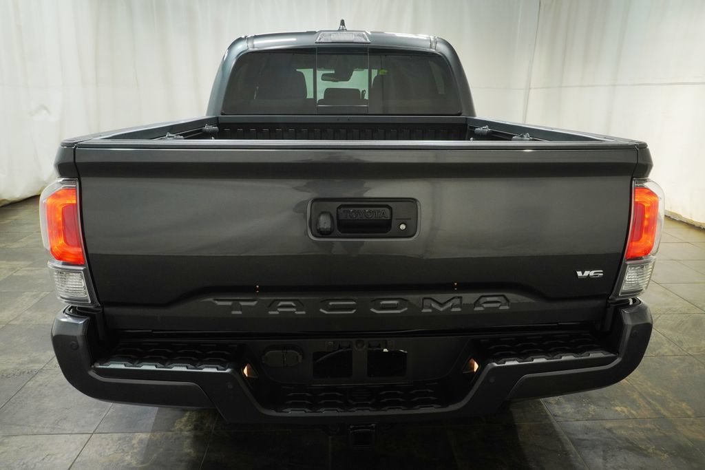 Used 2023 Toyota Tacoma TRD Sport w/ Technology Package AWD/4WD image 5