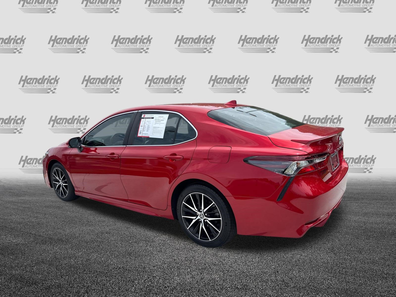 Certified 2022 Toyota Camry SE FWD image 8