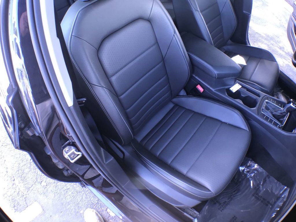 Used 2022 Volkswagen Jetta SE image 21