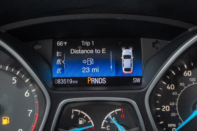 Used 2017 Ford Focus Titanium FWD image 23
