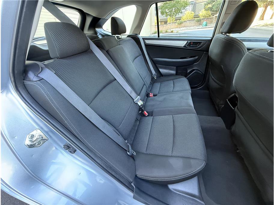 Used 2018 Subaru Outback 2.5i image 18