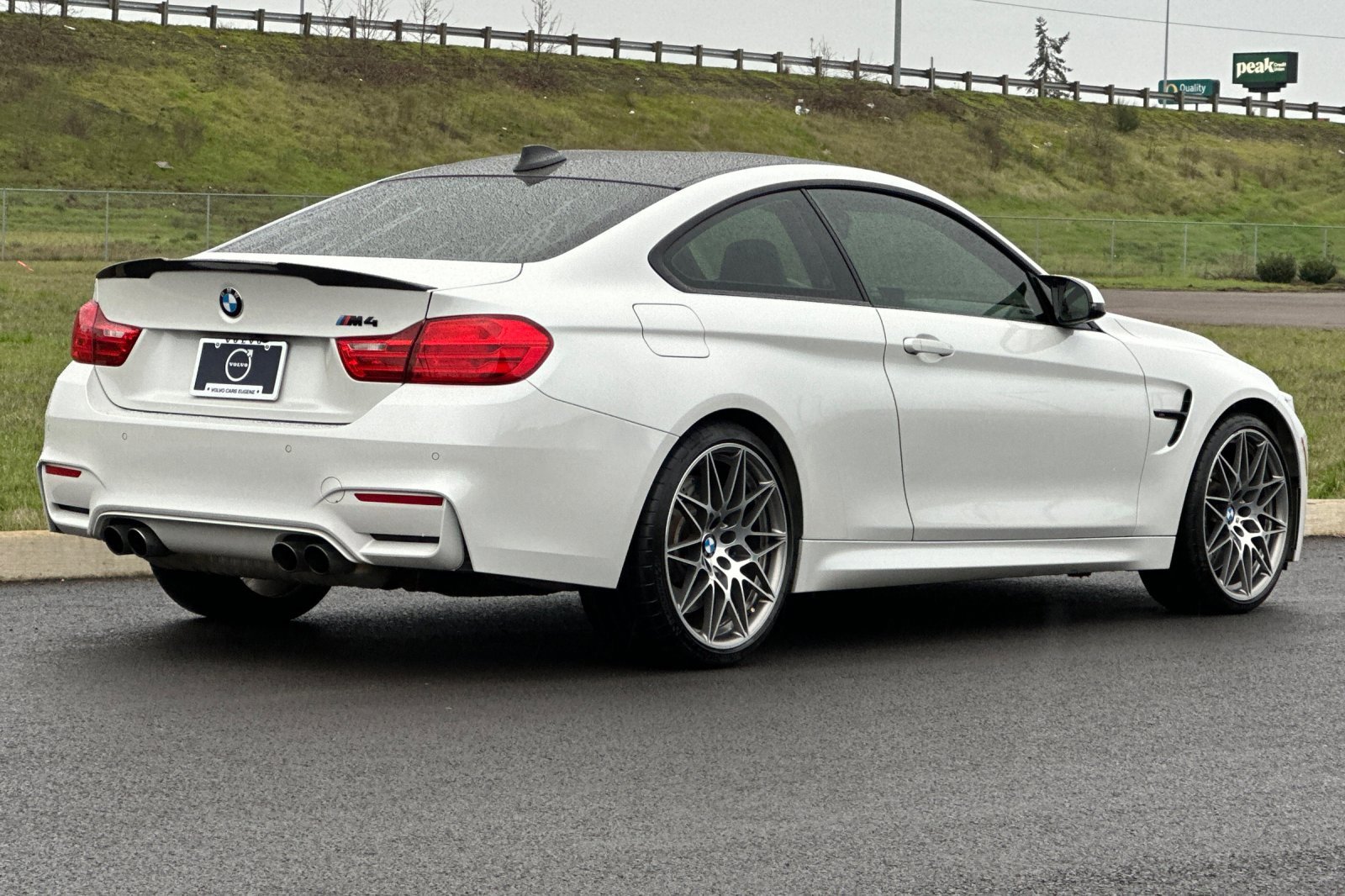Used 2016 BMW M4 Coupe image 3