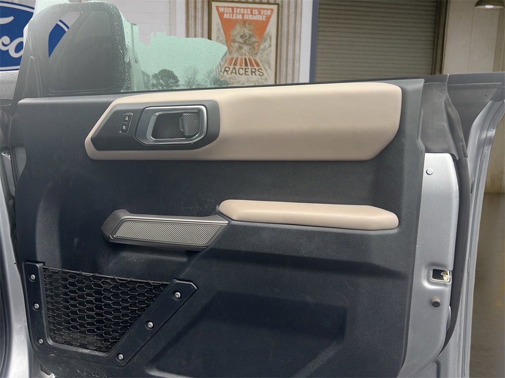 Certified 2023 Ford Bronco Wildtrak image 9