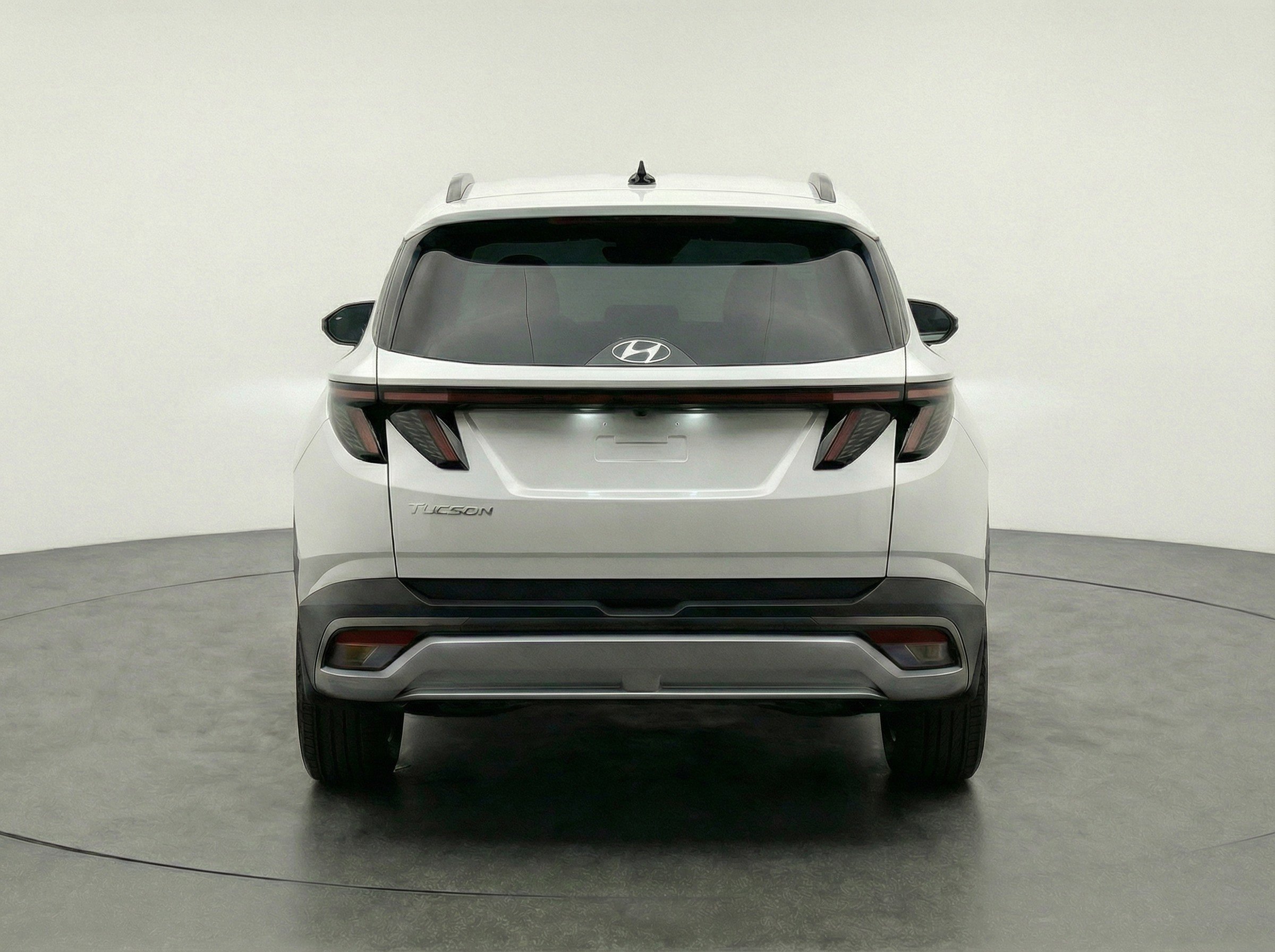 Used 2025 Hyundai Tucson SEL FWD image 7