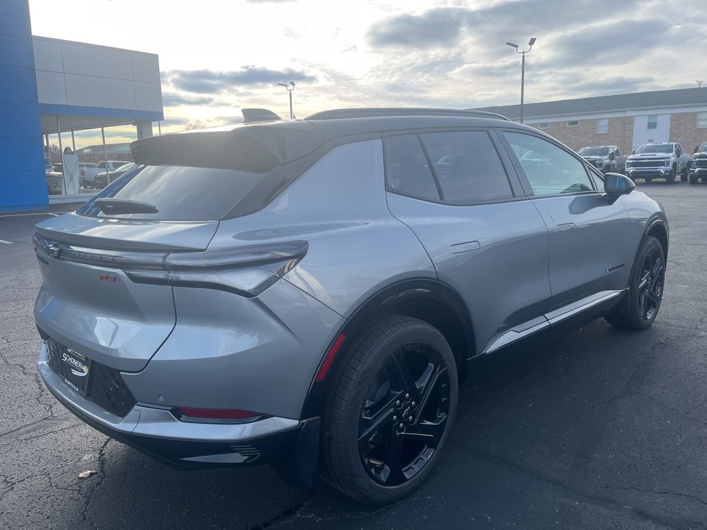 New 2026 Chevrolet Equinox EV RS image 7