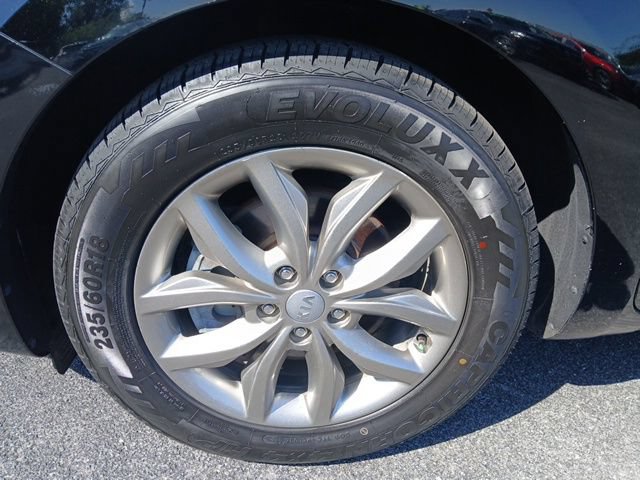 Used 2019 Kia Sedona EX FWD image 2