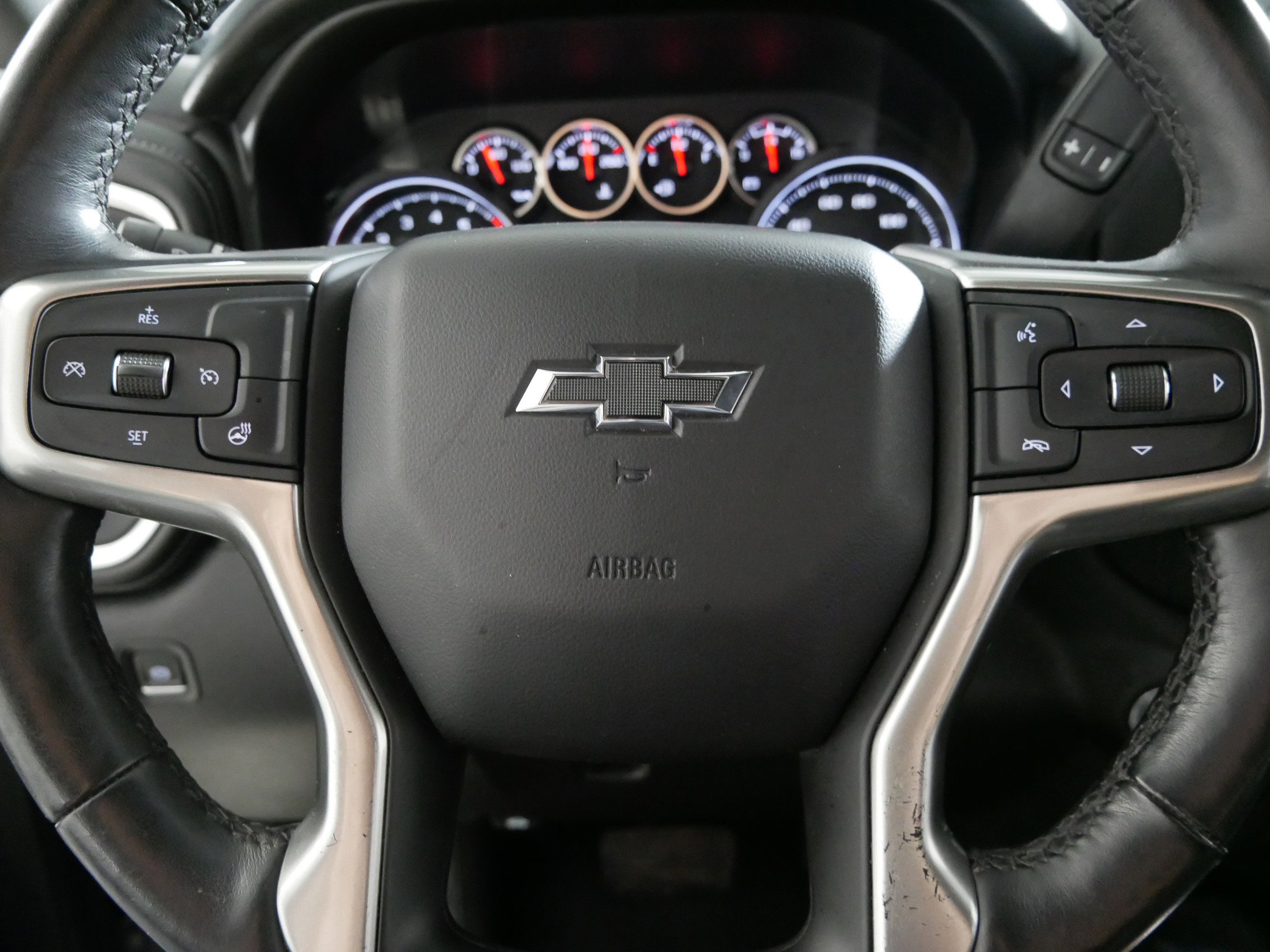 Used 2020 Chevrolet Silverado 1500 RST image 25