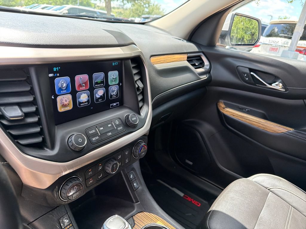 Used 2019 GMC Acadia Denali w/ Technology Package FWD image 23