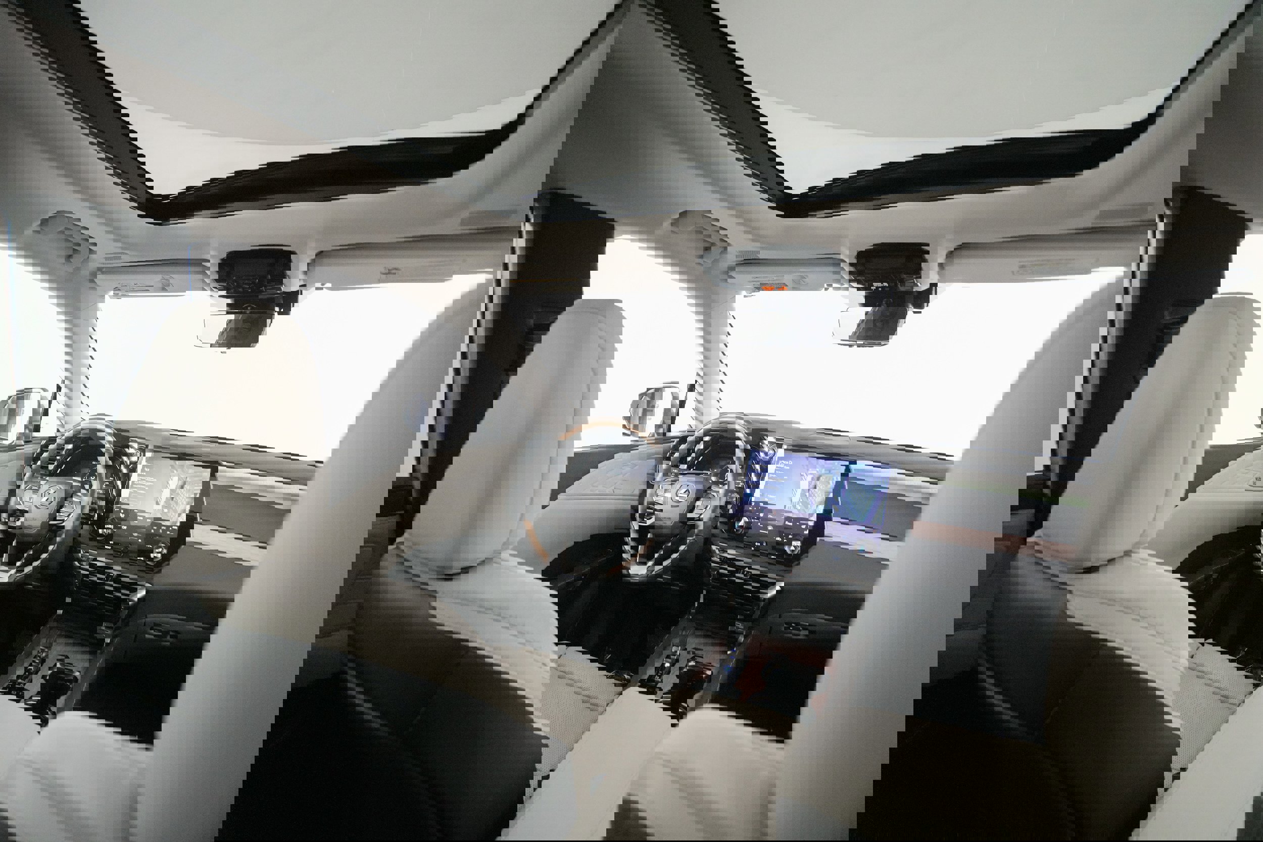 Certified 2025 Lexus RX 350 Luxury image 16