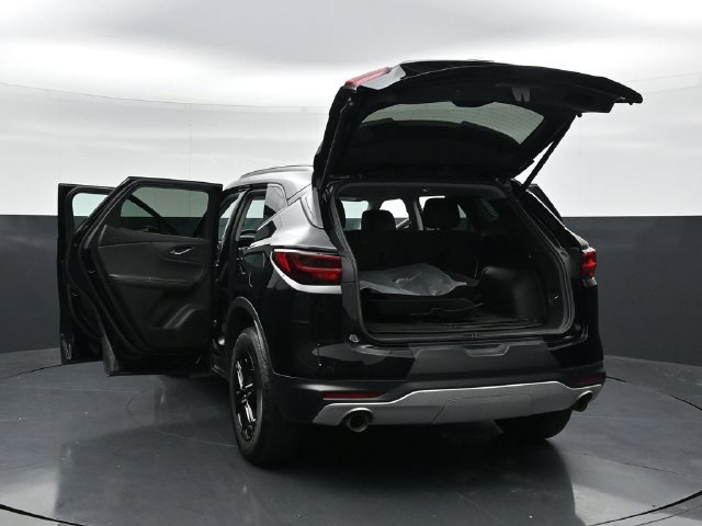 Used 2023 Chevrolet Blazer LT w/ Midnight/Sport Edition AWD/4WD image 46