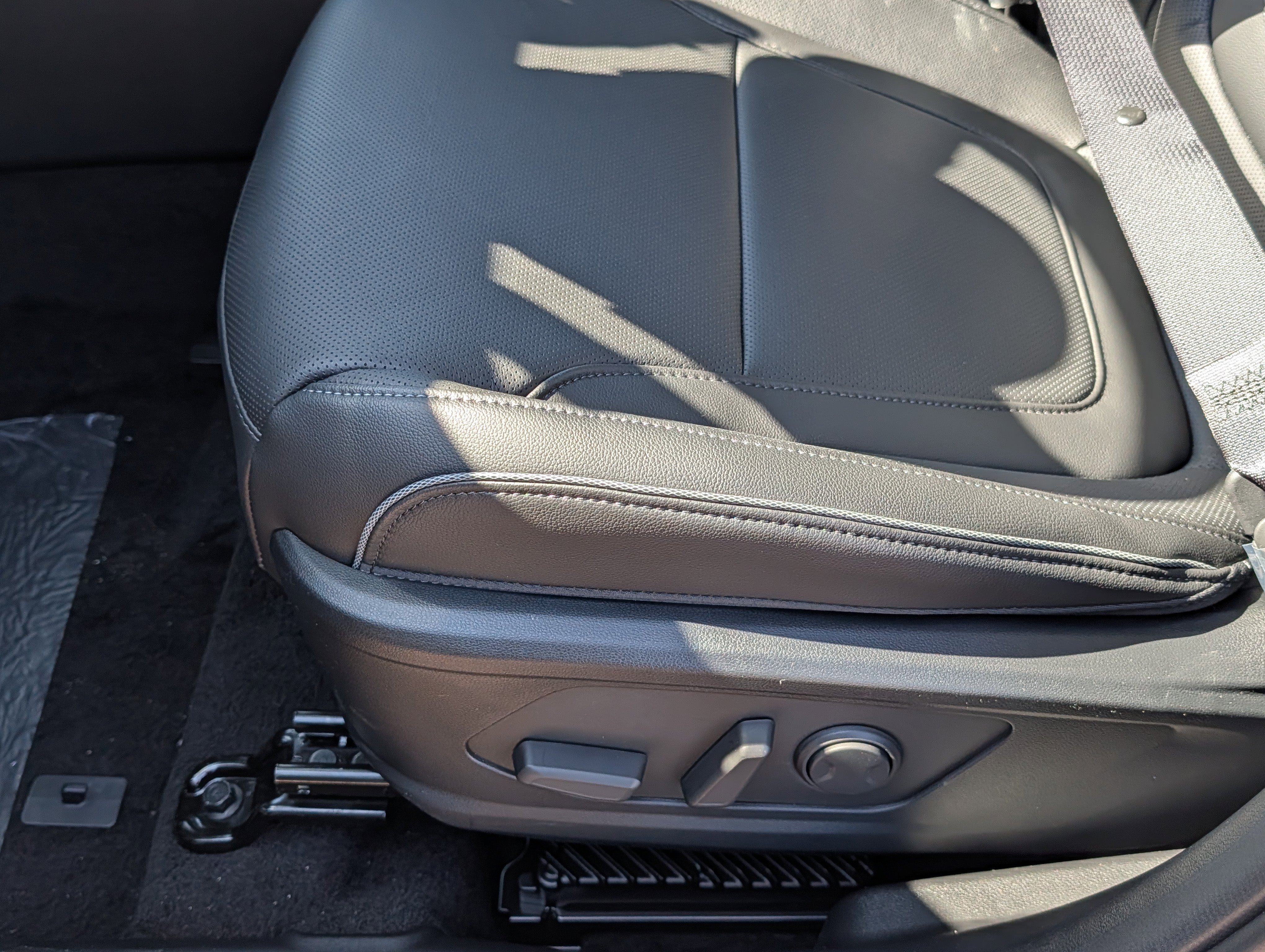 New 2026 Hyundai Tucson Limited image 30