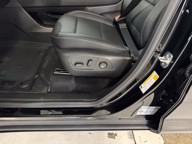 New 2027 Chevrolet Traverse LT w/ Midnight/Sport Edition AWD/4WD image 39
