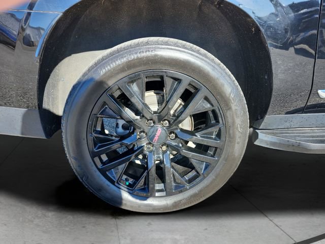 Used 2023 GMC Yukon XL SLT image 28