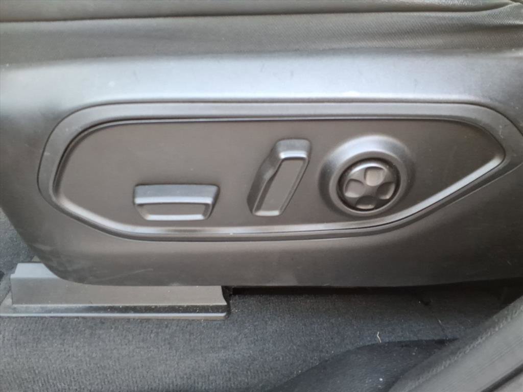 Certified 2024 Jeep Grand Cherokee L Limited w/ Luxury Tech Group II image 14