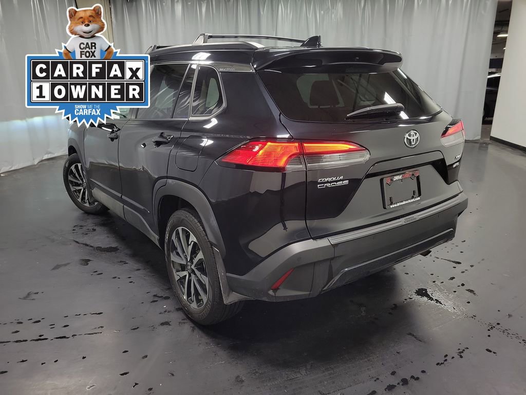 Used 2024 Toyota Corolla Cross XLE image 6