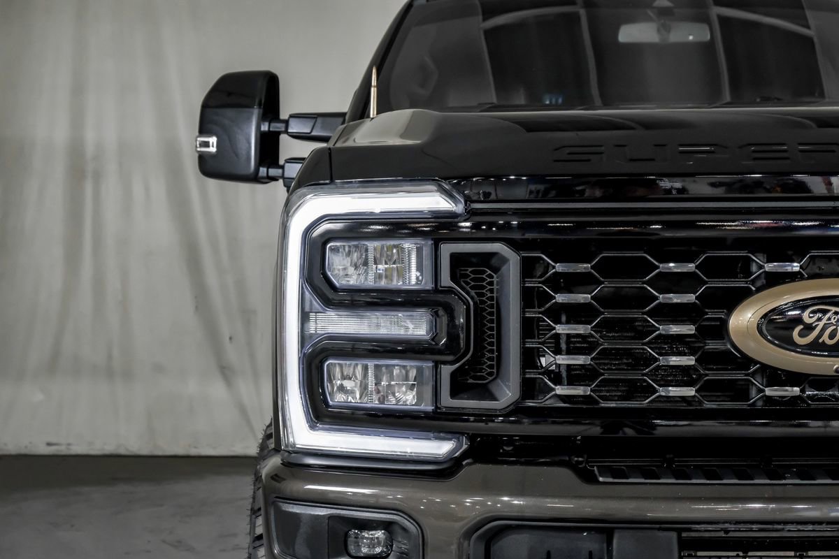 Used 2025 Ford F350 King Ranch image 40