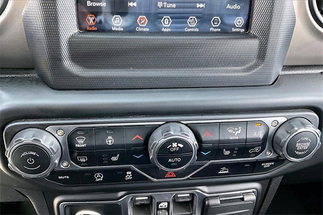 Used 2021 Jeep Gladiator Sport image 16