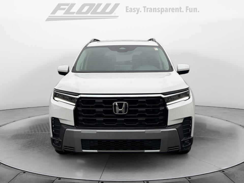 New 2026 Honda Pilot Touring image 2