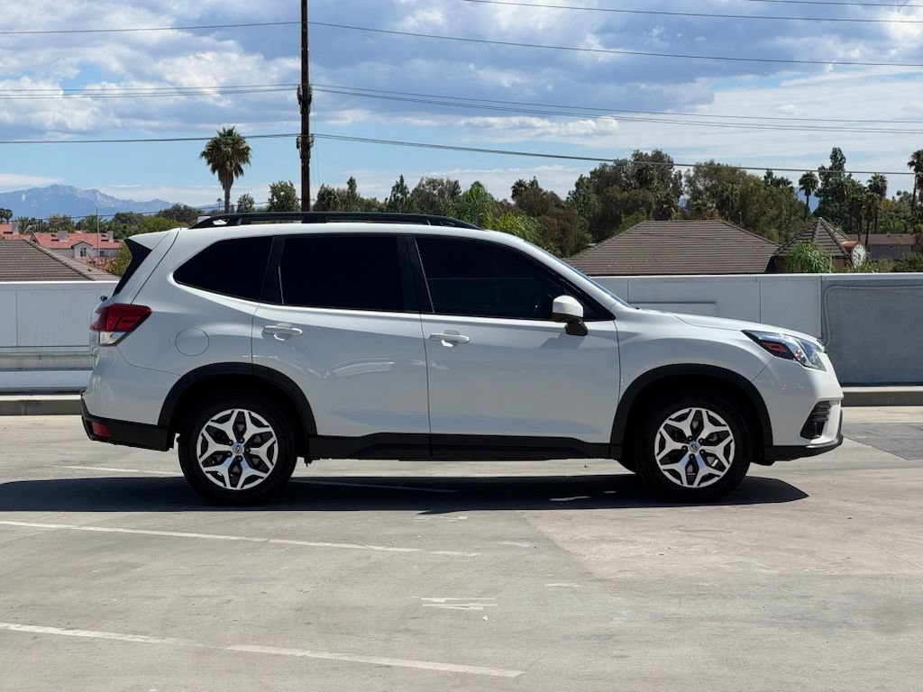 Used 2022 Subaru Forester Premium w/ Popular Package #1 AWD/4WD image 30