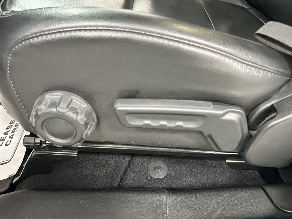 Used 2021 Jeep Wrangler Unlimited Sahara image 10