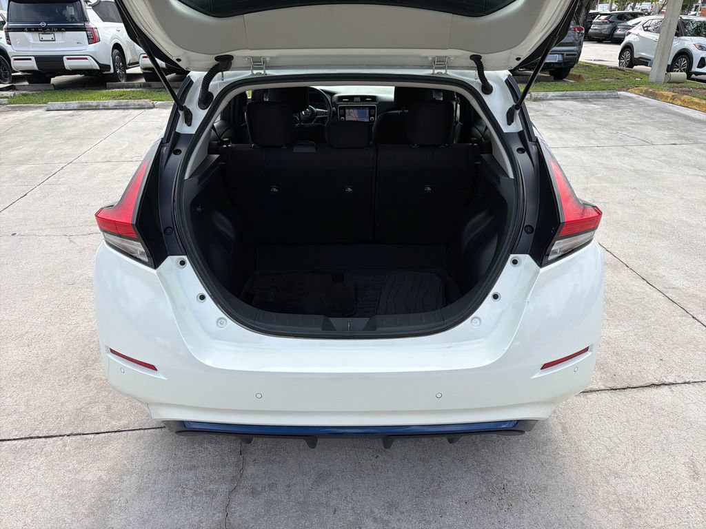 Used 2022 Nissan Leaf SV FWD image 34