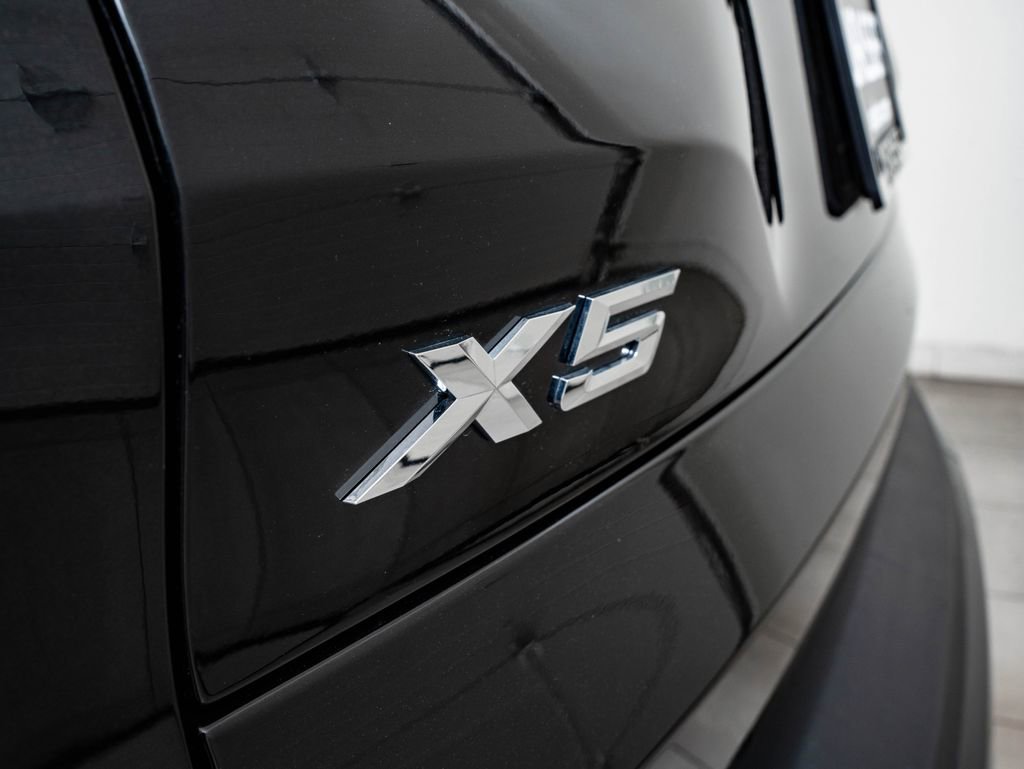 Used 2024 BMW X5 xDrive40i w/ Premium Package image 16