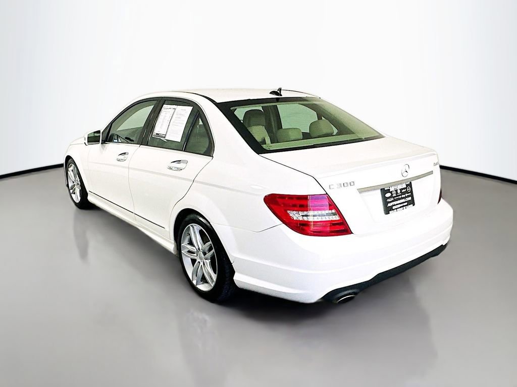 Used 2013 Mercedes-Benz C 300 4MATIC Sedan image 5