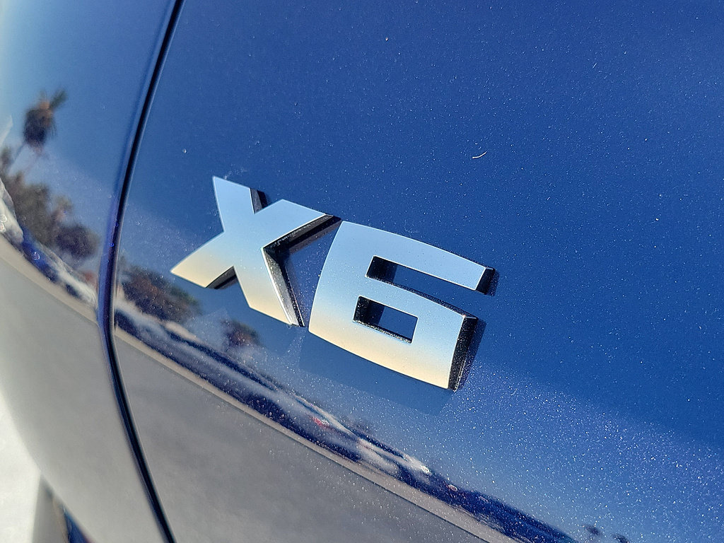 Used 2023 BMW X6 M50i w/ Executive Package AWD/4WD image 7
