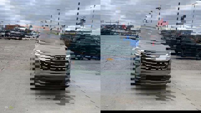 New 2026 Chevrolet Equinox LT w/ Convenience Package II image 3