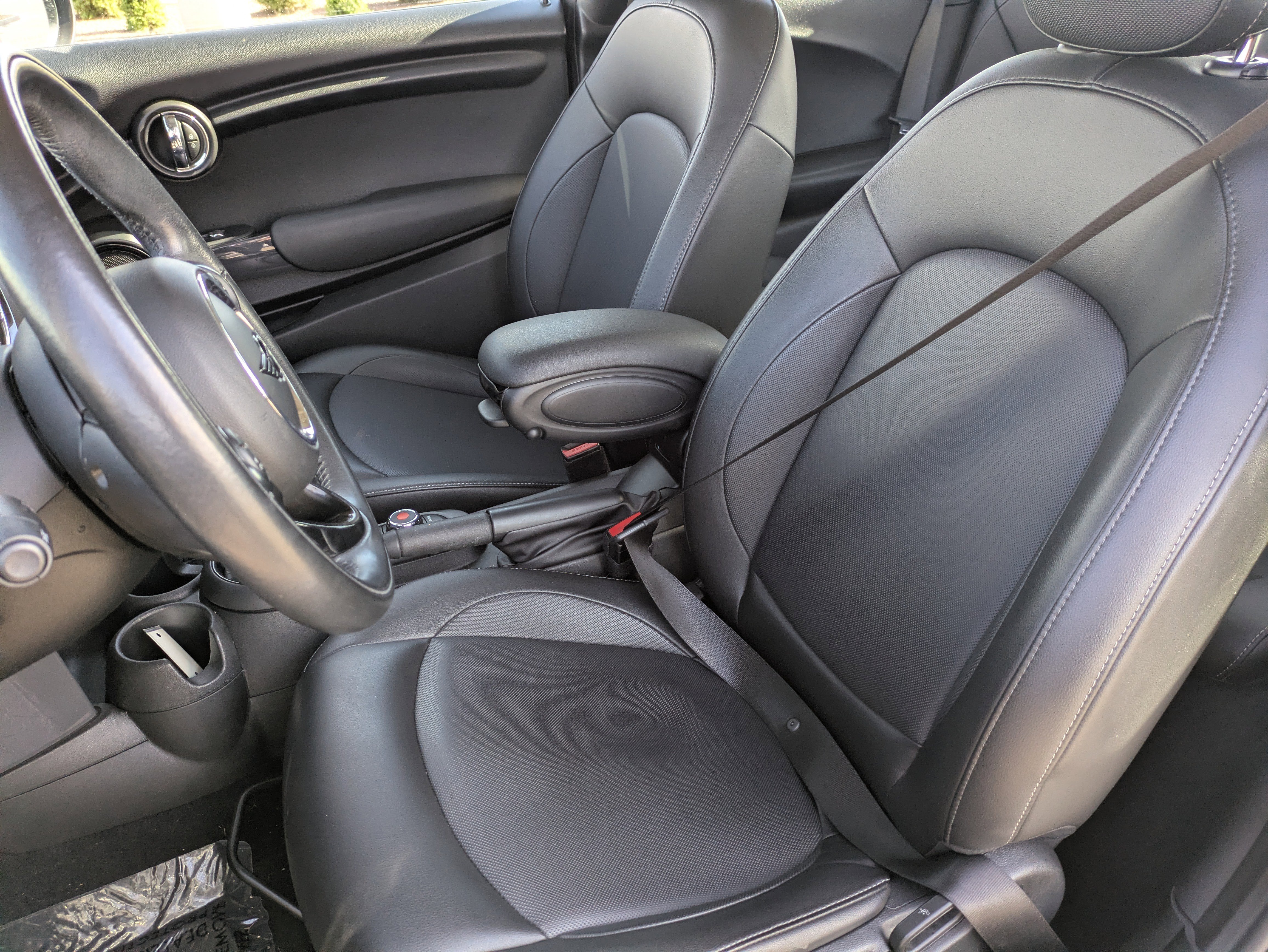 Used 2019 MINI Cooper 2-Door Hardtop image 26