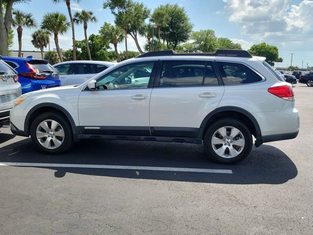 Used 2012 Subaru Outback 3.6R Limited w/ Moonroof Pkg image 4
