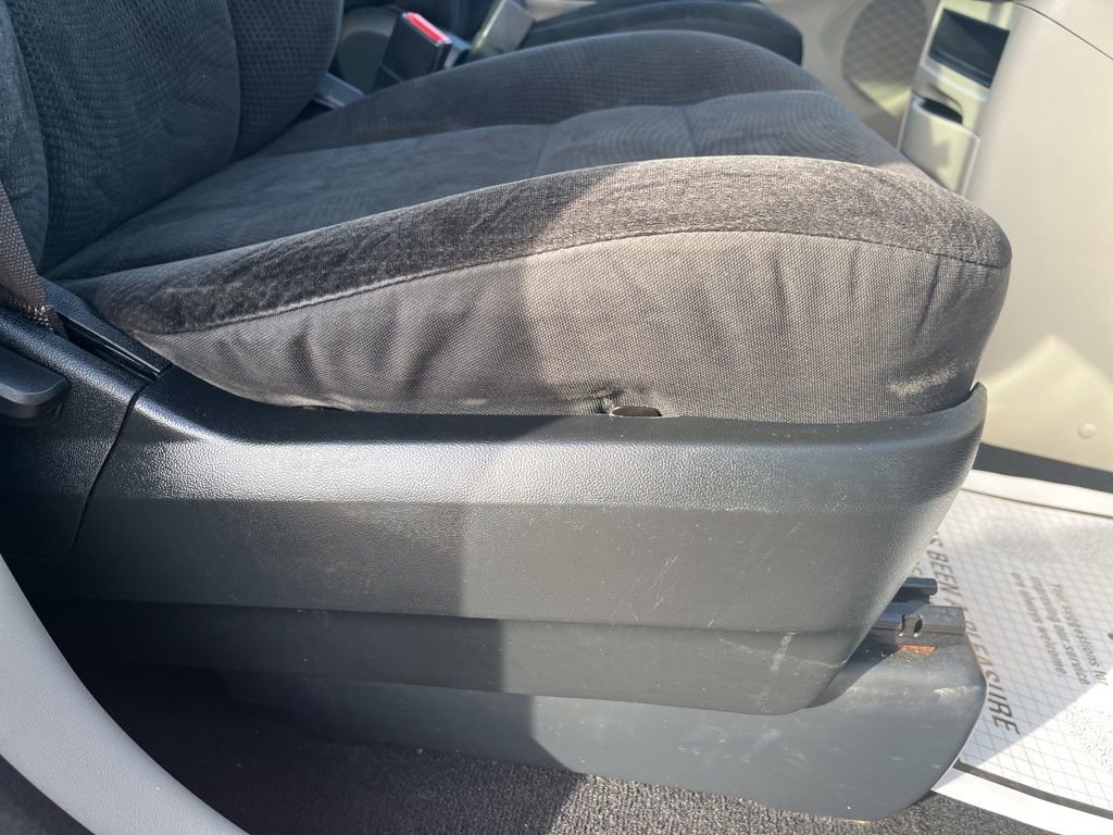 Used 2018 Dodge Grand Caravan SE image 52