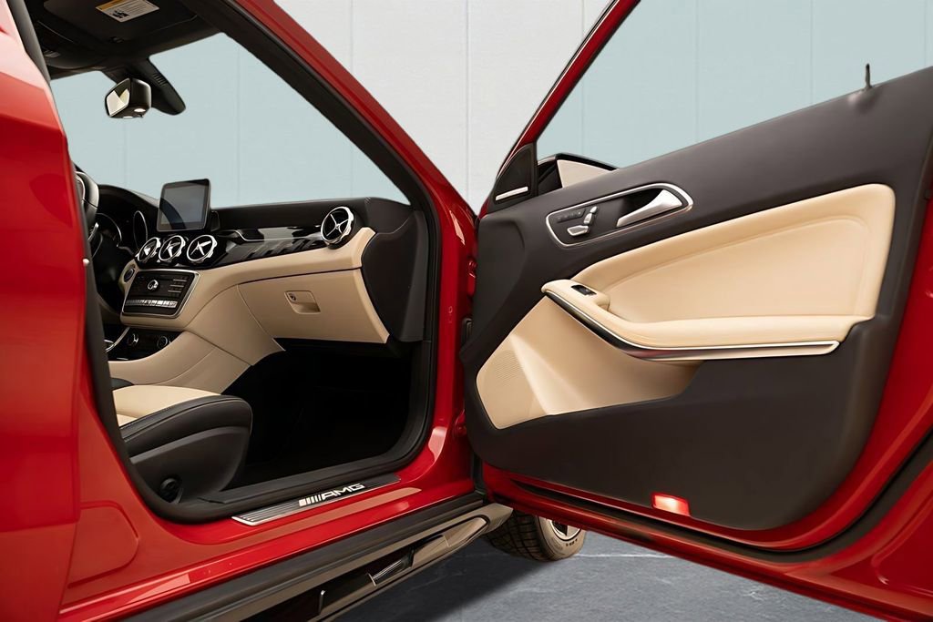 Used 2018 Mercedes-Benz GLA 45 AMG 4MATIC image 32