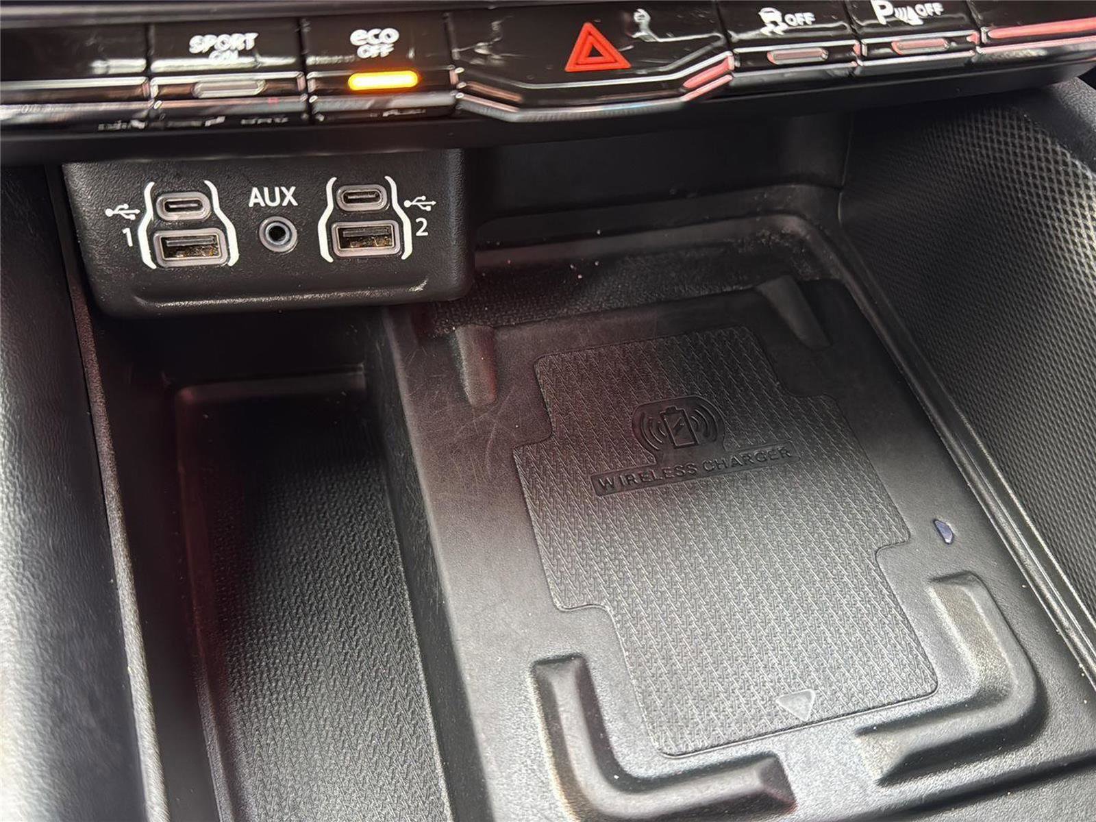 Used 2024 Dodge Durango R/T AWD/4WD image 23