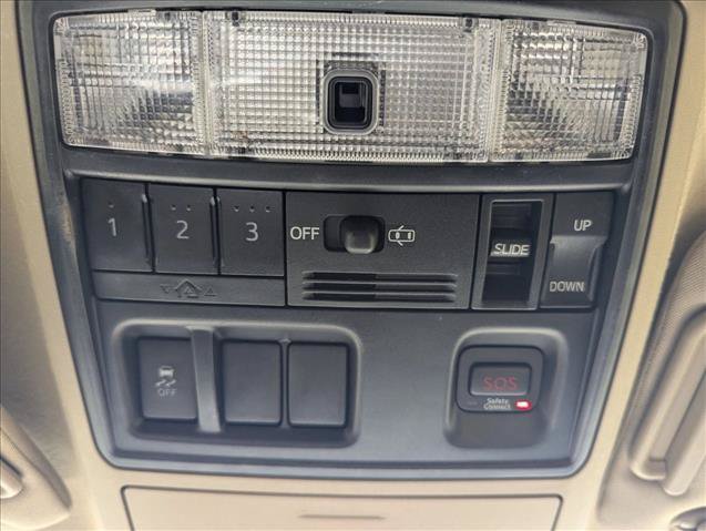Used 2018 Toyota 4Runner Limited RWD image 11