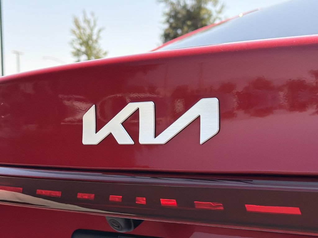 Used 2024 Kia Forte LXS FWD image 25