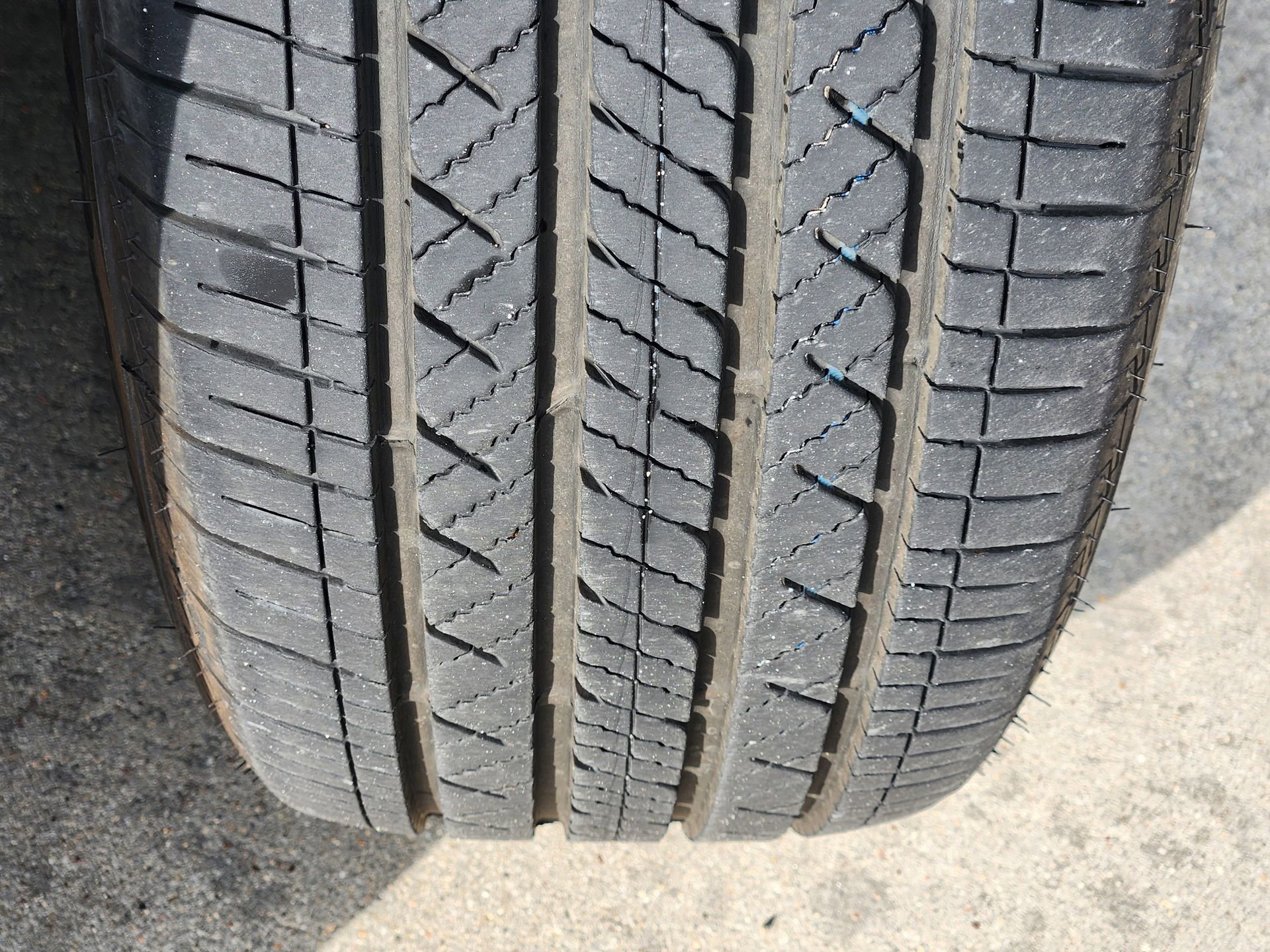 Used 2025 Toyota Sienna XLE Woodland Edition image 13