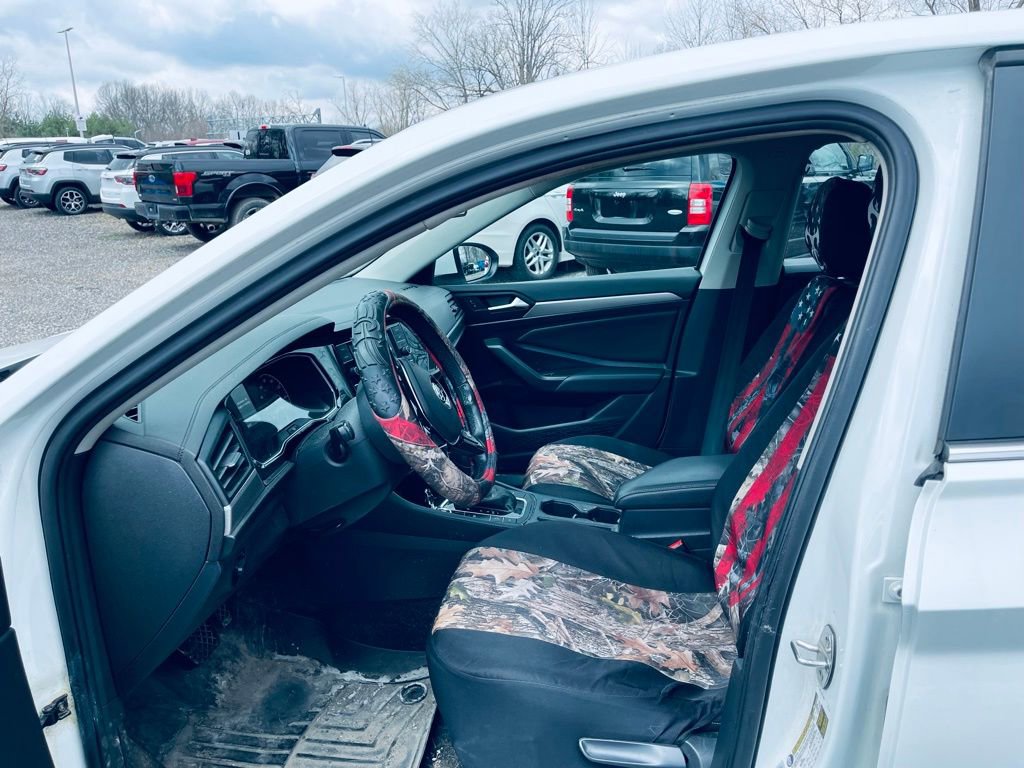 Used 2019 Volkswagen Jetta SE image 11