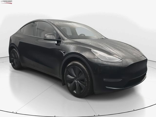 Used 2025 Tesla Model Y Long Range video 2
