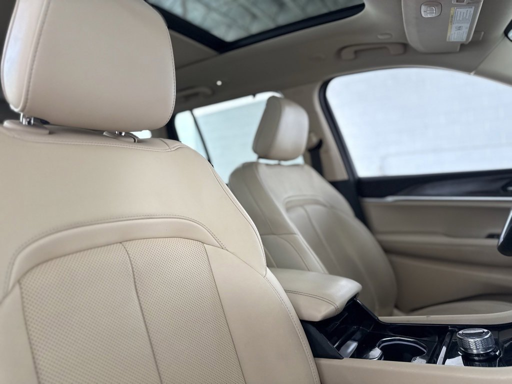 Used 2022 Jeep Grand Cherokee Limited w/ Luxury Tech Group II image 45