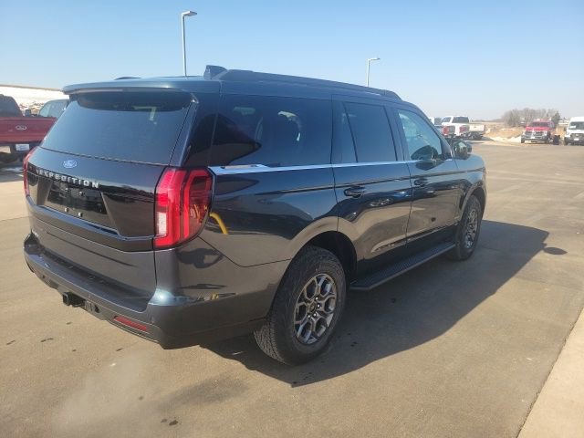 New 2026 Ford Expedition Active image 5