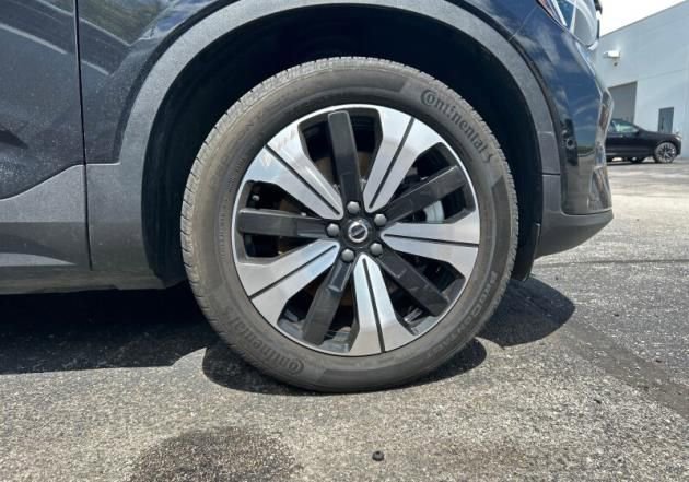 Used 2023 Volvo C40 P8 Recharge Plus w/ Protection Package Premier AWD/4WD image 5