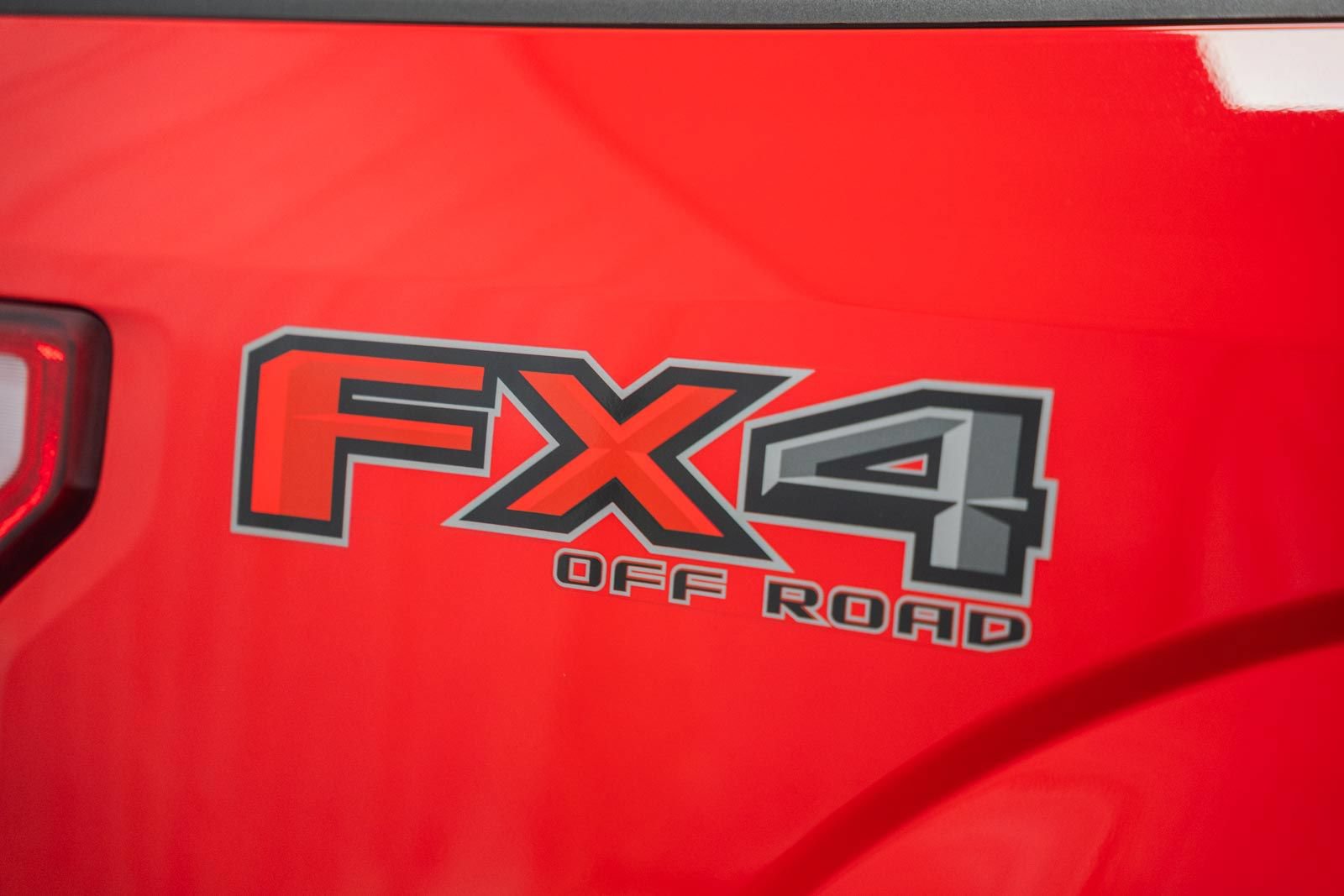 Used 2016 Ford F150 Lariat w/ Equipment Group 502A Luxury AWD/4WD image 20