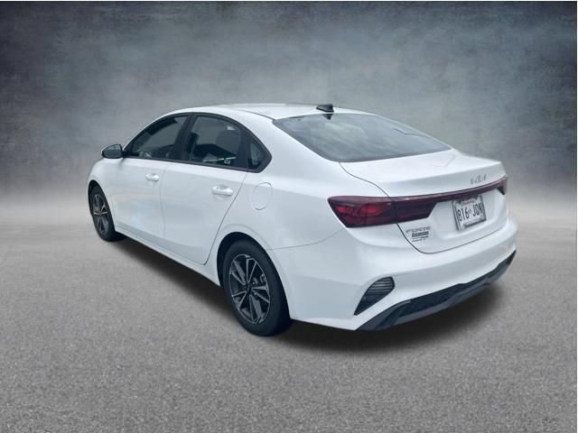 Used 2024 Kia Forte LXS FWD image 7