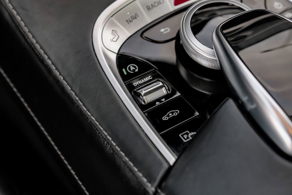 Used 2019 Mercedes-Benz S 560 4MATIC Sedan image 32