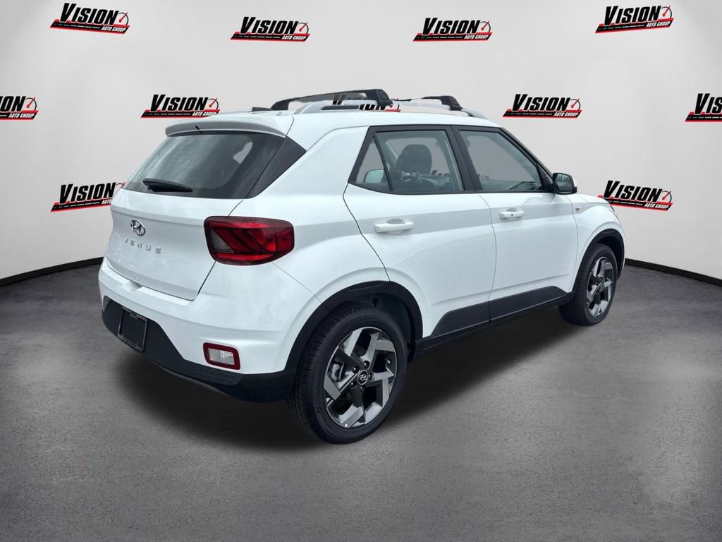 Certified 2025 Hyundai Venue SEL FWD image 5