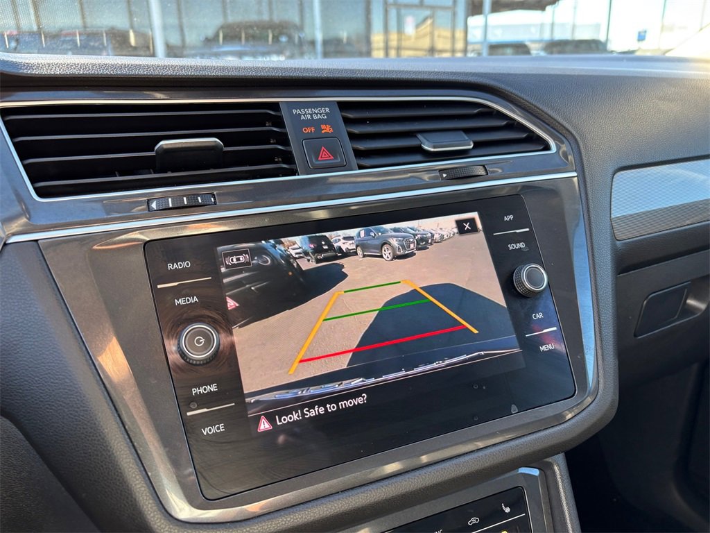 Used 2024 Volkswagen Tiguan SE image 20